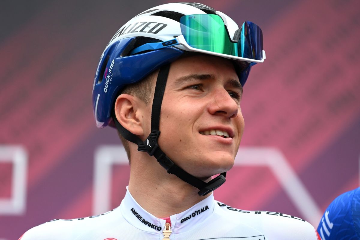 Remco evenepoel epen belgia waria terbang pesawat rem giro pologne rowery tolololpedia orang nomor idola menurut rakyat